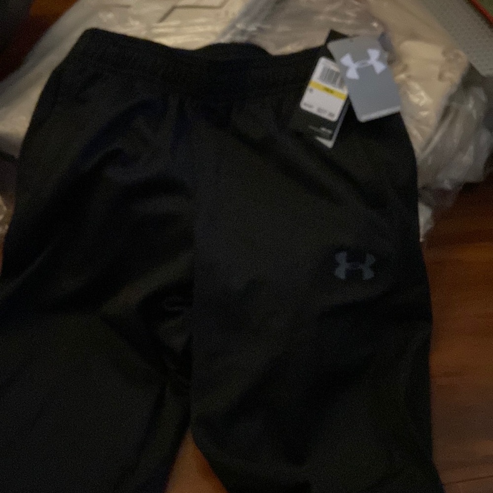 Brand new under armour track pants size medium